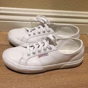 White Leather Supergas